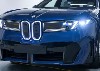 BMW утверждает, что даже китайцы не могут сравниться с её скоростью разработки