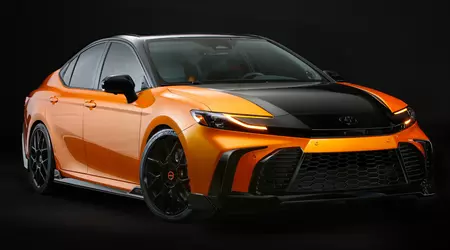 Toyota unveiled Camry with aggressive design