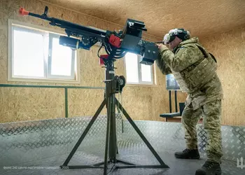 Бронежилет, VR-шлем и пулемет: как ВСУ готовят мобилизованных к бою виртуально и реально