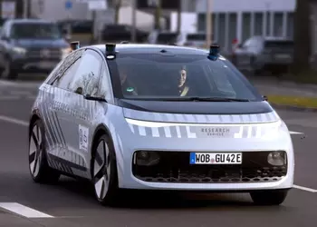 Volkswagen запускает испытания системы автономного вождения Gen.Urban в Вольфсбурге