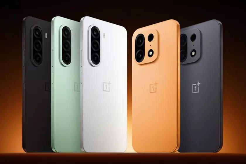 Смартфон OnePlus Turbo 6X Pro в двух цветах