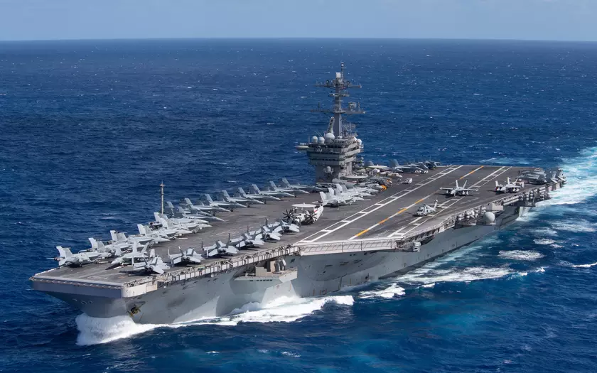 USS Theodore Roosevelt прошёл модернизацию – авианосец получил новое орудие и поддержку истребителей пятого поколения F-35C Lightning II