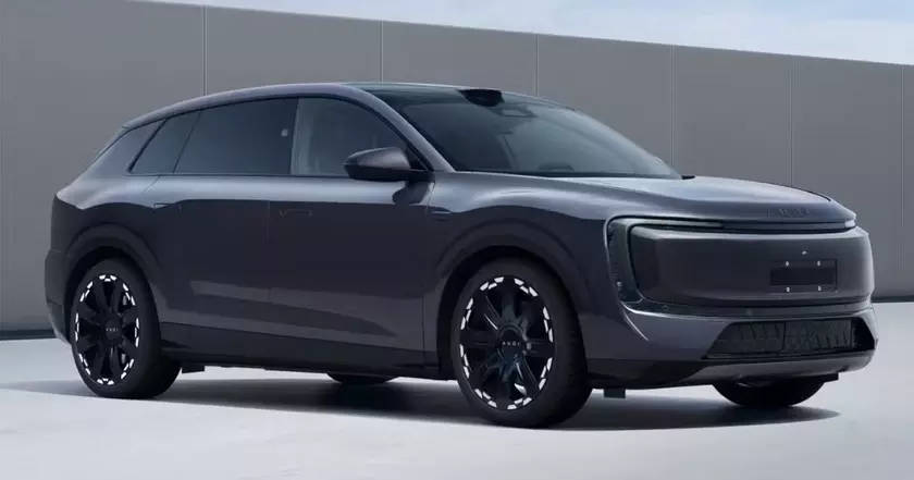 Tesla Challenger? A First Look at the New Audi E7X