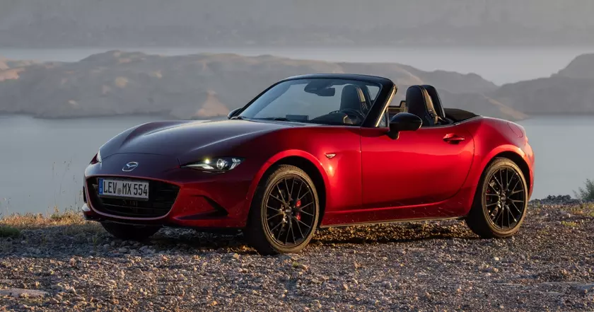 Explora el Encanto del Mazda MX-5 (ND): Un Ícono de los Roadsters Modernos