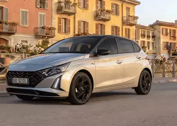 Hyundai i20 2027: теперь с 5G, но без изменений в внешности