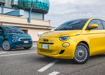 Новый Fiat 500 Hybrid: раскрыты характеристики и цены в Италии