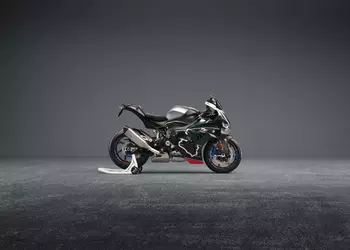 BMW M 1000 RR TT-Edition: 115 экземпляров для поклонников острова Мэн и нумерологии
