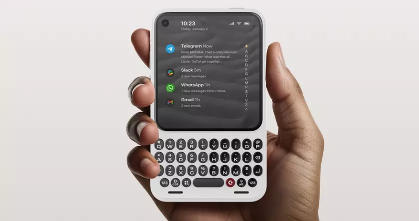 Clicks Communicator: инновационный постер для нового уровня взаимодействия