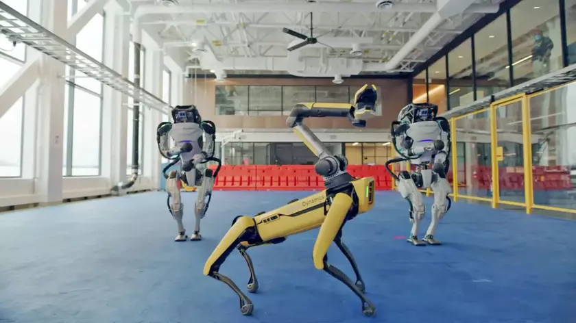 Hyundai инвестирует $400 млн в создание новых роботов Boston Dynamics