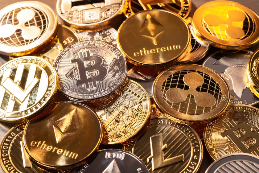 Bitcoin тащит всех вниз – курс самых популярных криптовалют упал на 15-26%