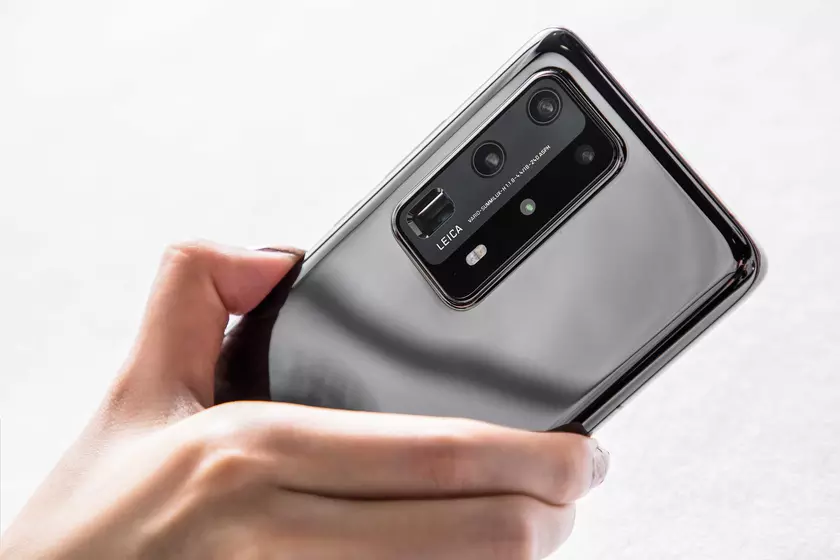 Huawei опять жульничает: фотографии со смартфона на самом деле сделали с помощью зеркалки за $3000