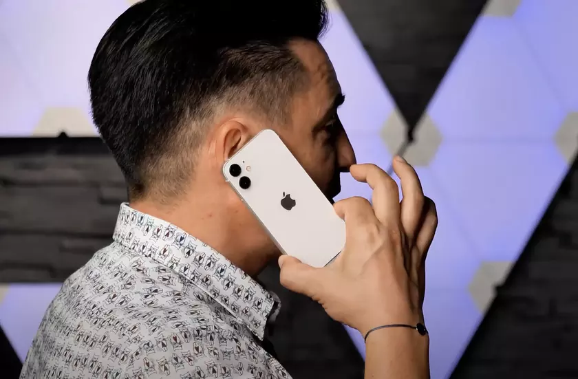 Первые «живые» изображения iPhone 12 mini