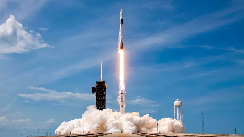 Запуск Falcon 9 с космодрома Ванденберг