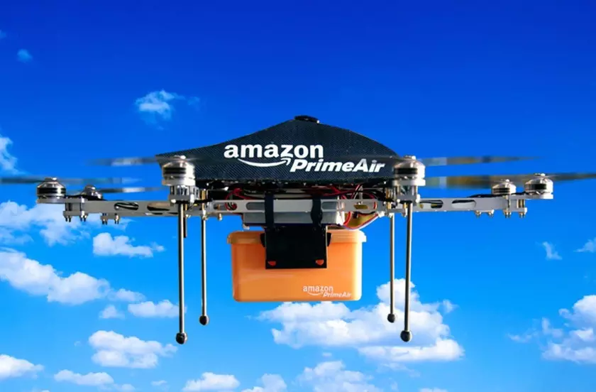 Amazon запускает доставку дронами в Калифорнии