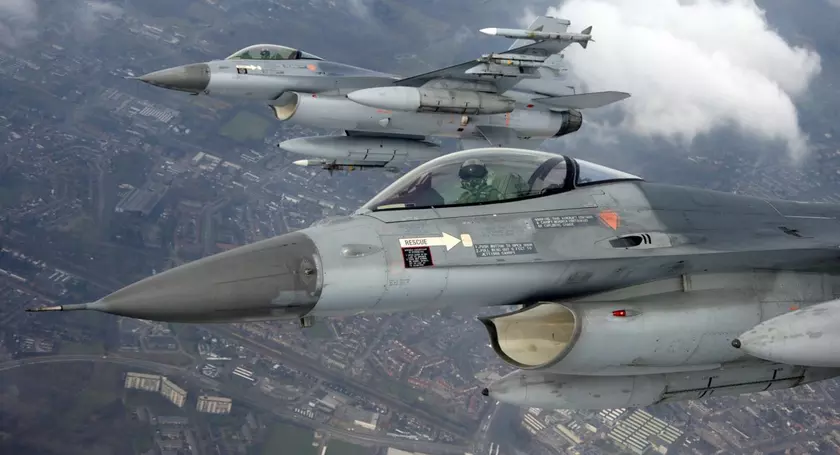 Инсайдерский взгляд на технологии: 3D-модель самолета F-16