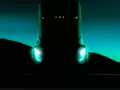 Илон Маск мельком показал электрический грузовик Tesla