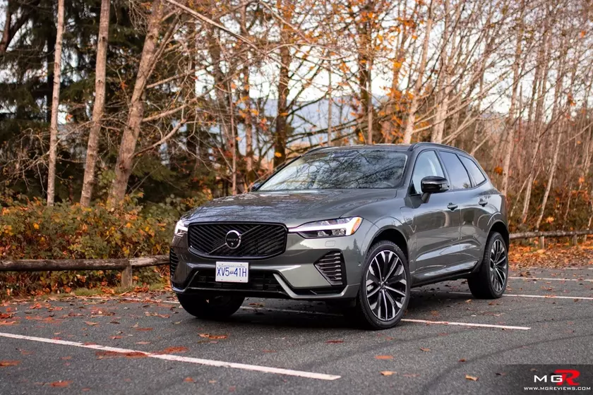 Кроссовер Volvo XC60 во время тестов