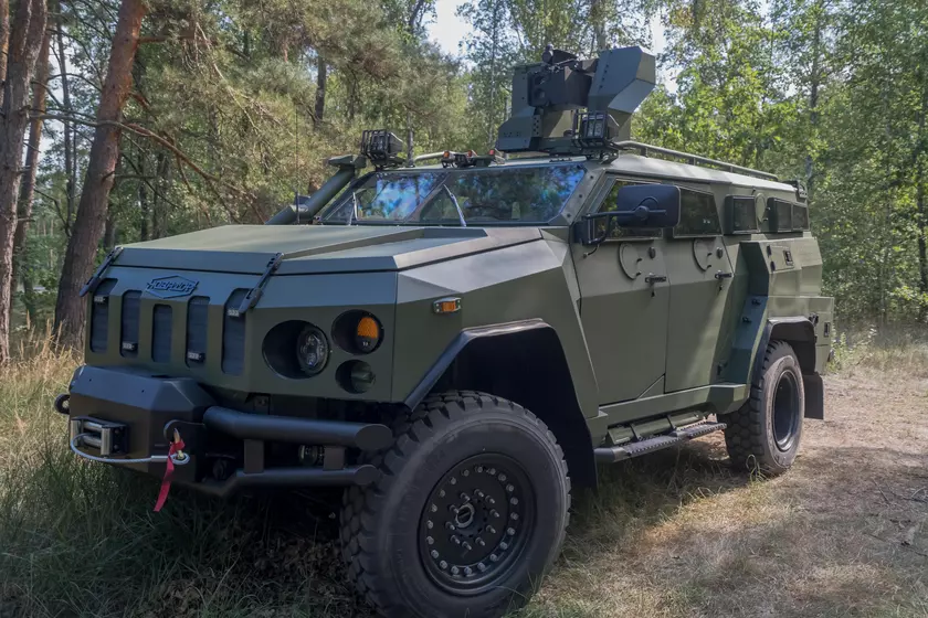 Закаленный в боях: Новатор - украинский бронеавтомобиль из будущего