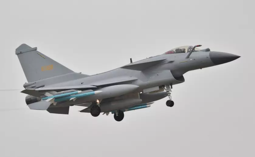 Секреты китайского истребителя J-10C: техническая мощь и инновации