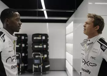 Фильм F1 с Брэдом Питтом уже доступен на Apple TV 