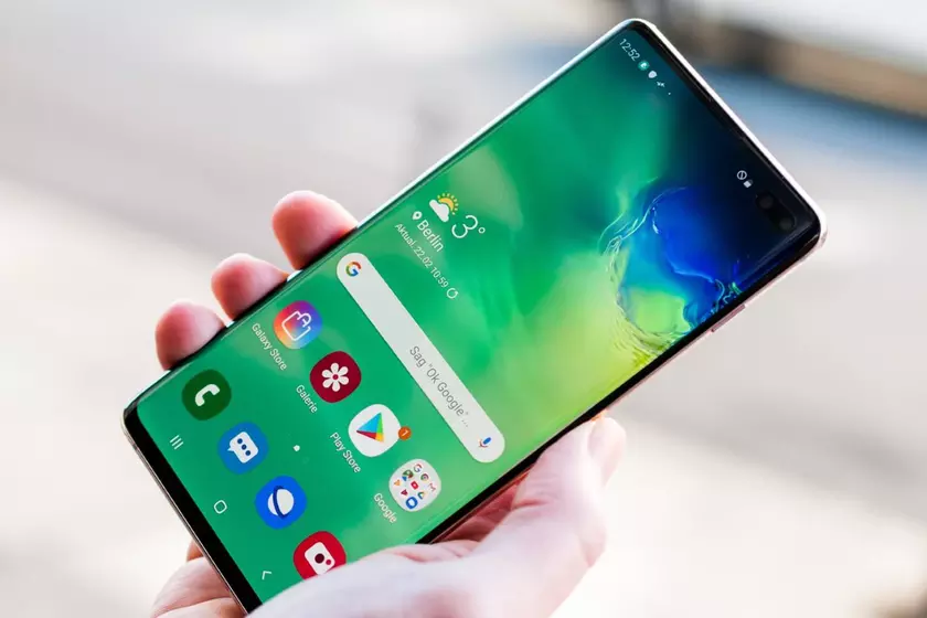 Samsung Galaxy Note 10, Galaxy Note 9 и Galaxy S10 получат стабильную версию Android 10 с One UI 2.0 в начале 2020 года