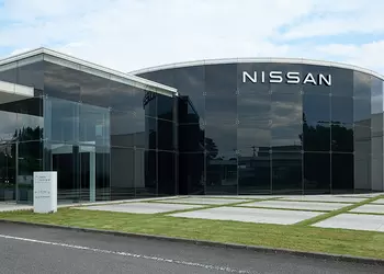 WSJ: Foxconn заинтересован в приобретении доли Nissan