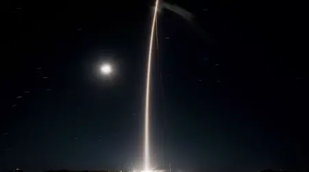SpaceX Successfully Launches 25 Starlink Satellites, Bringing Total to Nearly 10,000 in Orbit