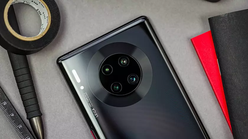 Слух: вместе с Mate 40 Huawei представит еще одну версию прошлогоднего флагмана — Mate 30 Pro E