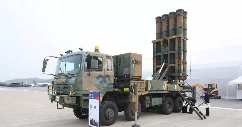 Республика Корея успешно протестировала систему противовоздушной обороны L-SAM для уничтожения баллистических ракет, которая почти вдвое превосходит Patriot по высоте перехвата
