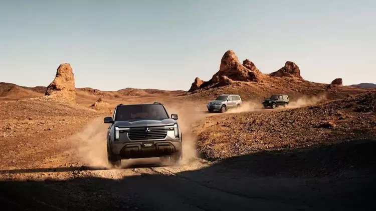 Тройной удар: Mitsubishi возрождает Pajero как целое семейство внедорожников