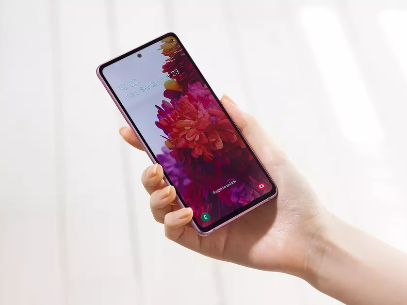 Инсайдер: Samsung уберёт с продажи Galaxy S20 FE на базе Exynos 990 и заменит его моделью с чипом Snapdragon 865+ на борту
