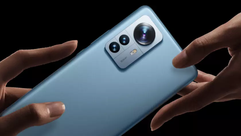 Глобальную версию Xiaomi 12 Pro протестировали в бенчмарках