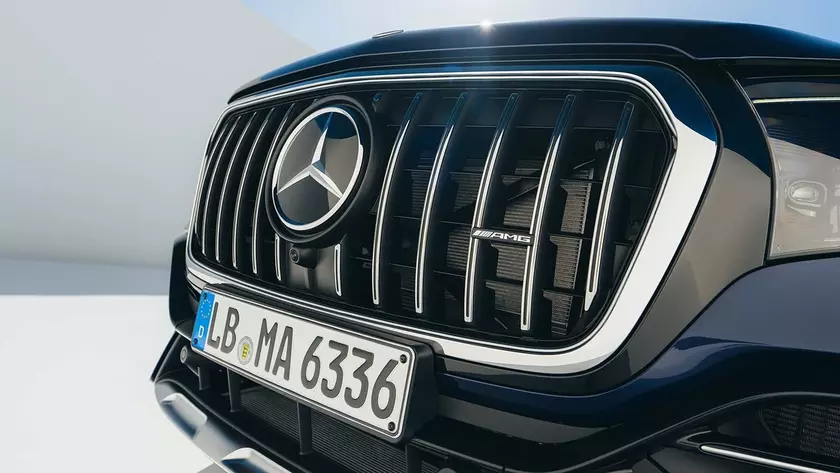 Обновленный кроссовер Mercedes-AMG GLS 63 4Matic+ 2026 года