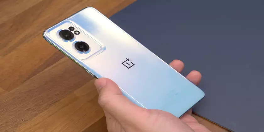 Слух: OnePlus работает над смартфоном Nord 3 с AMOLED-экраном на 120 Гц, чипом Dimensity 8200 и зарядкой на 100 Вт