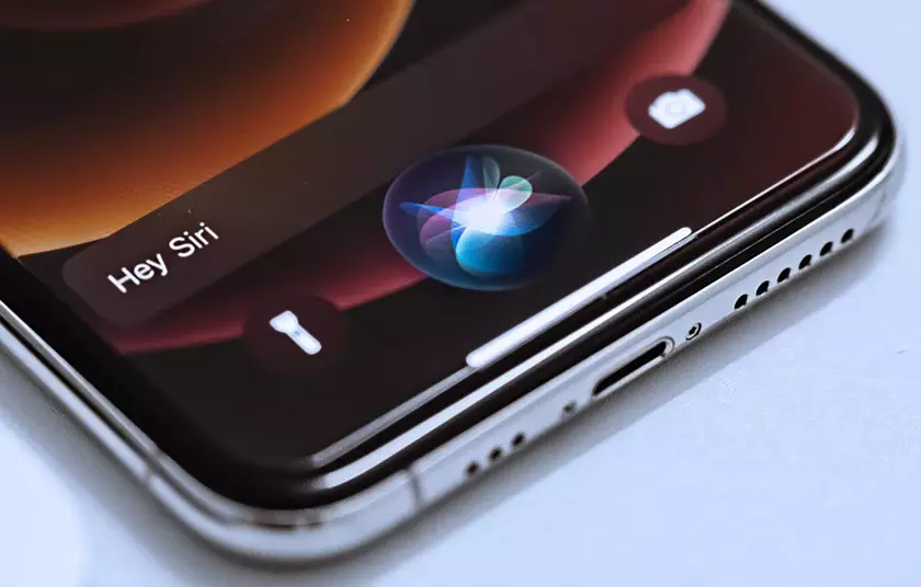 Эй, Siri, сколько мне лет? Голосовой помощник Apple врет о возрасте пользователей
