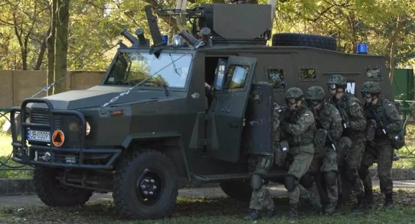 ВСУ показали польский бронированный автомобиль AMZ Dzik на фронте