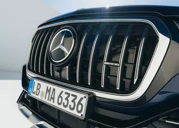 Mercedes-AMG GLS 63 2026: когда «гостиная» на колесах получает сердце от суперкара