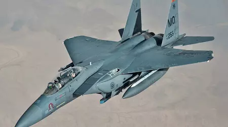Американці тестують F-15E із новими недорогими ракетами, що протидіятимуть дронам