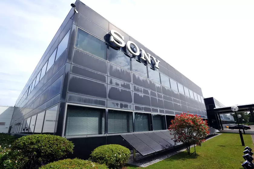 Впервые за 20 лет Sony построит новую фабрику для выпуска смартфонов