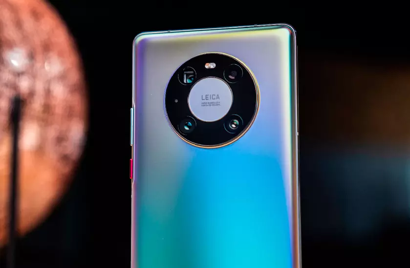 В рейтинге самых производительных смартфонов AnTuTu новый лидер — Huawei Mate 40 Pro