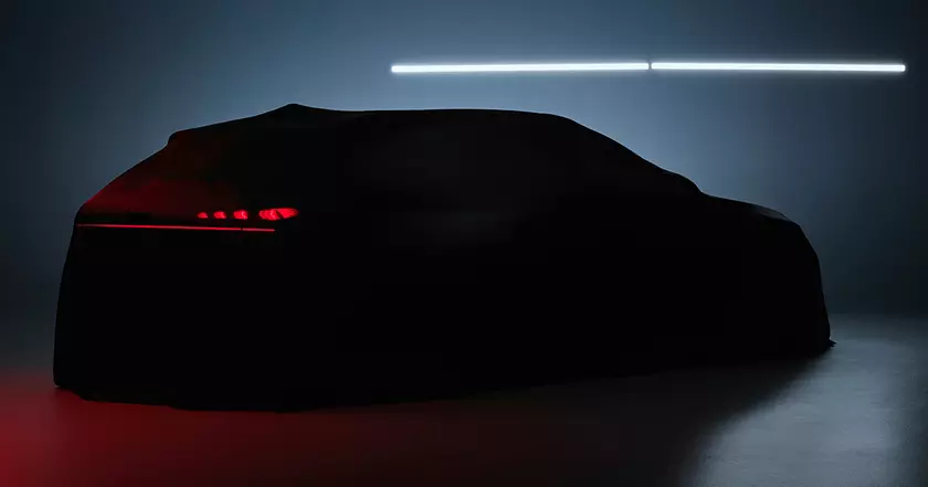 Тизер Audi A6 Avant: первые штрихи элегантного универсала
