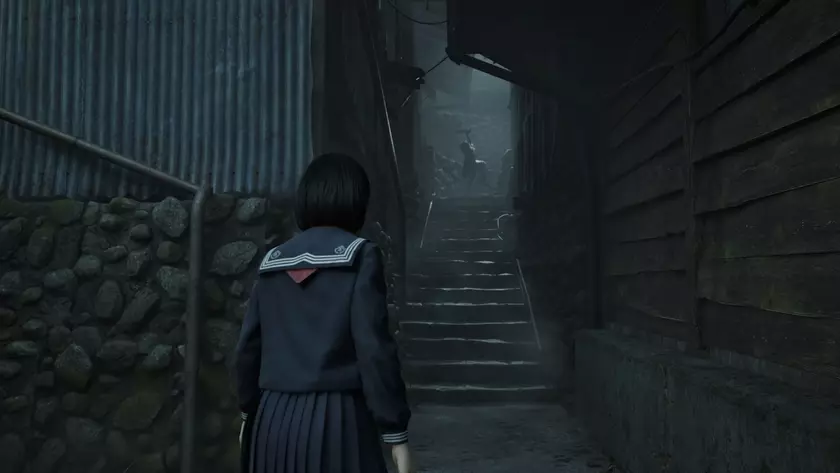 Первый взгляд на Silent Hill f: Скриншот новой атмосферной игры