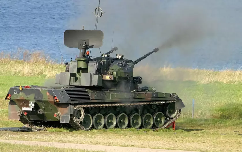 Германия передала Украине дополнительные зенитные танки Gepаrd, боеприпасы, запчасти для БПЛА Vector и лазерные целеуказатели для ЗРК IRIS-T SLM
