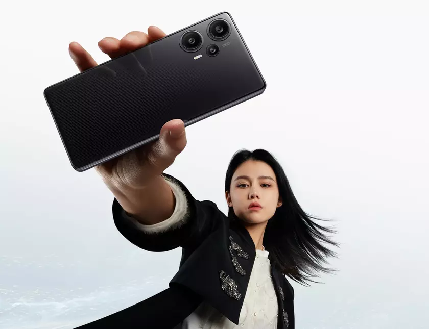 POCO F5 c OLED-экраном на 120 Гц, чипом Snapdragon 7+ Gen 2 и батареей на 5000 мАч готов к анонсу