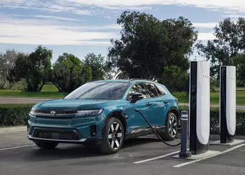 Honda Prologue и Acura ZDX получили доступ к Tesla Supercharger через адаптер NACS-CCS