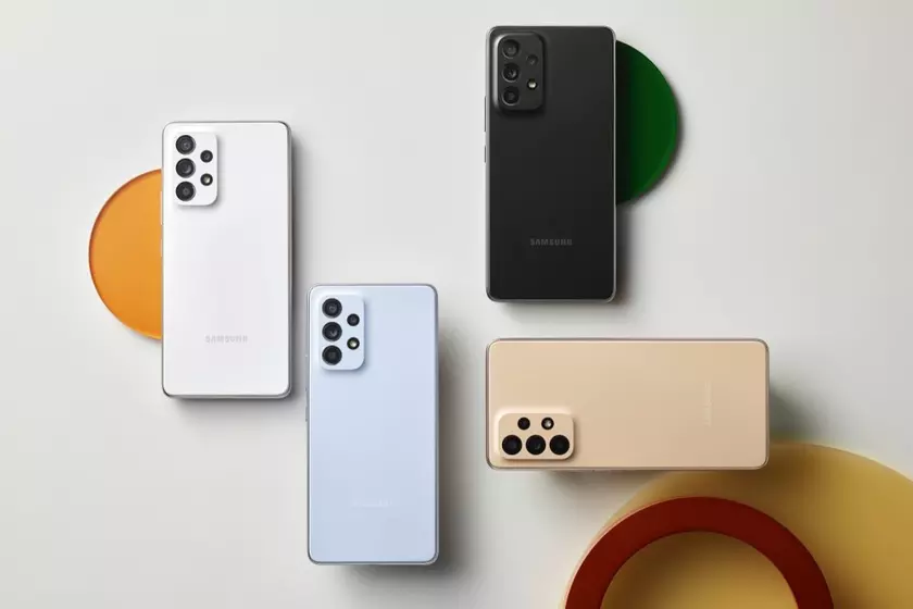 Samsung Galaxy A73 дороже, чем iPhone 13 Pro Max: в России заработал параллельный (серый) импорт