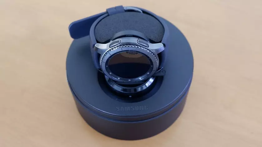 Google упрощает поиск приложений для WearOS в Google Play