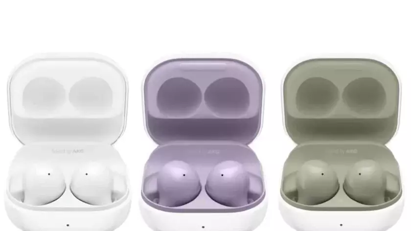Неанонсированные TWS-наушники Samsung Galaxy Buds 2 показали на видео в разных расцветках