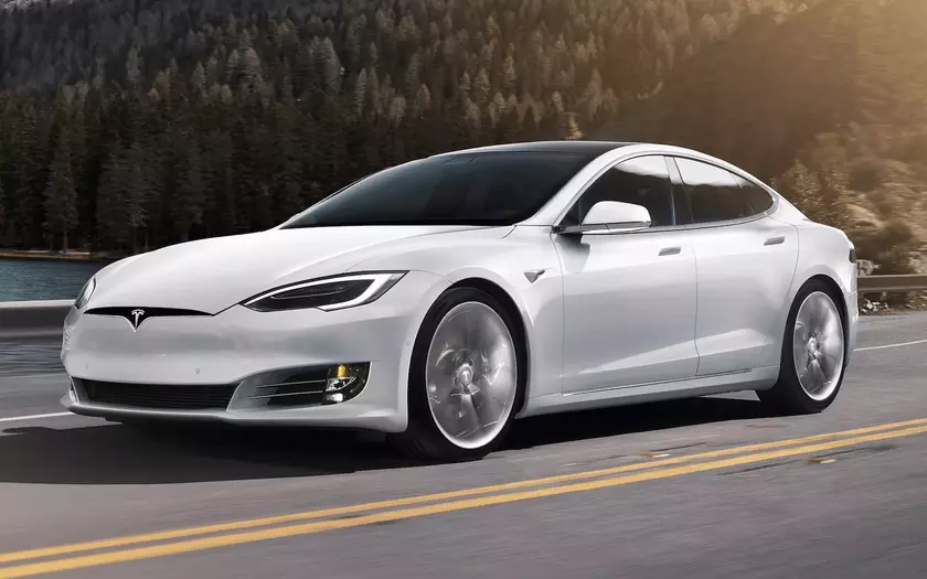 Tesla выиграла суд по делу об аварии с участием автопилота и не будет выплачивать $3 млн