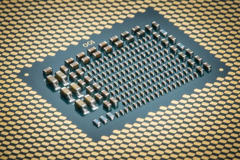 Intel представила свой первый шестиядерный мобильный процессор